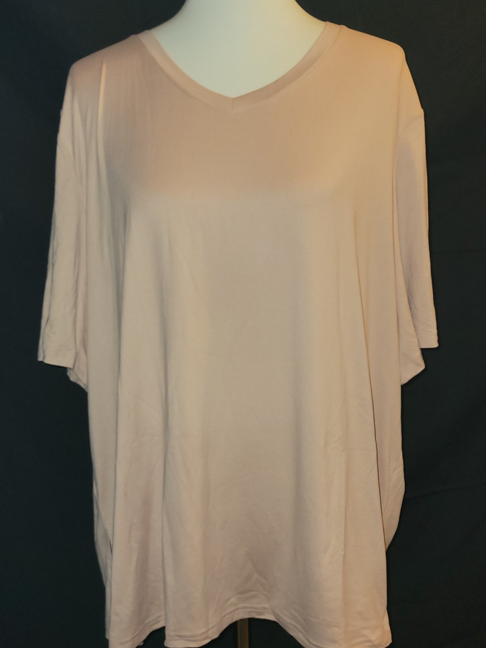 Women's Relaxed V-Neck Top in Cream Color